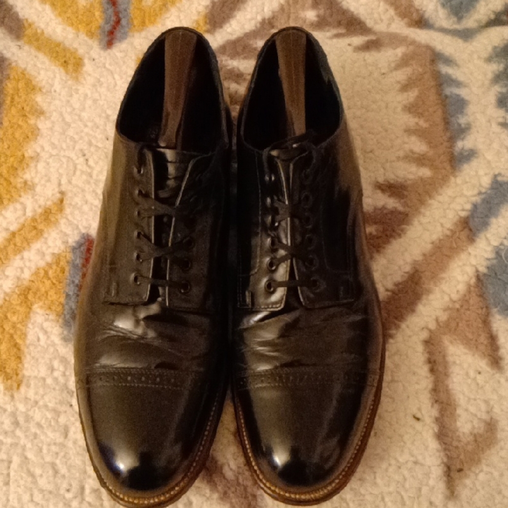 Elegant Black Leather Men's Oxfords